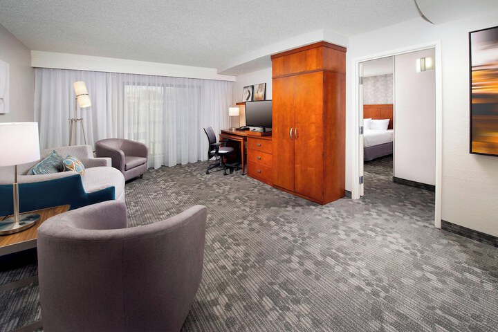 Room 16 of 30