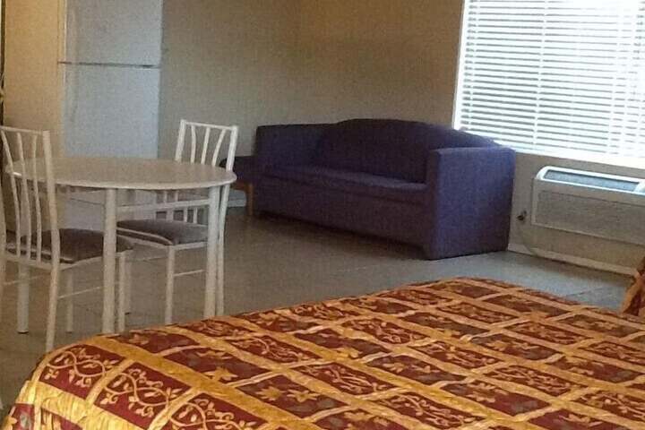 Room 3 of 9