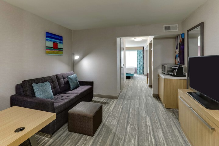 Room 33 of 68