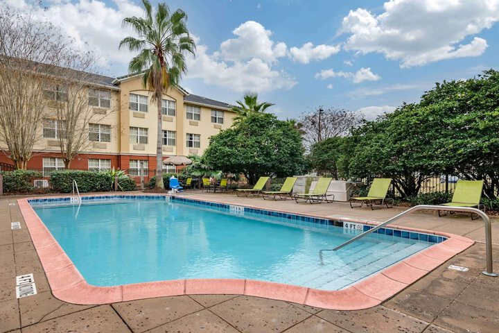 Pool 5 of 35