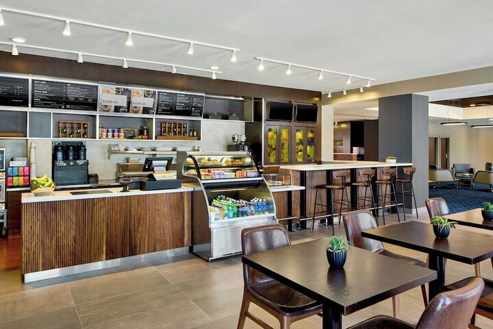 Courtyard by Marriott Providence Downtown
