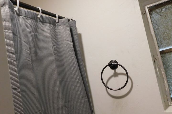 Room 9 of 27