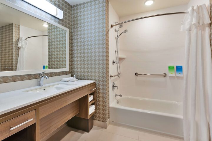 Home2 Suites by Hilton Battle Creek