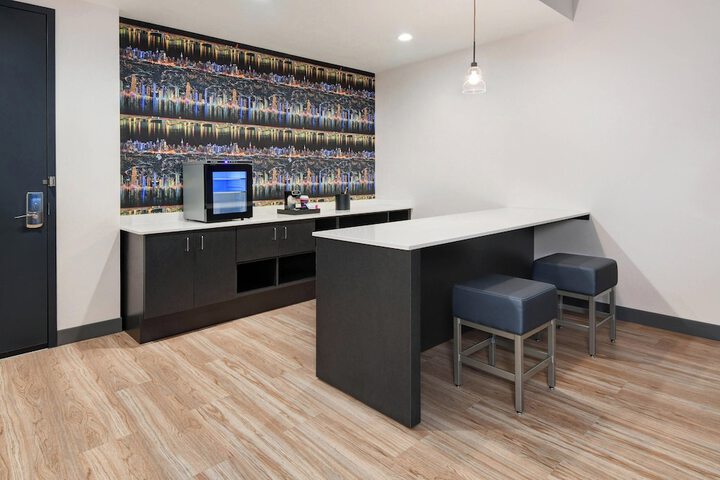 Aloft by Marriott Cincinnati West Chester