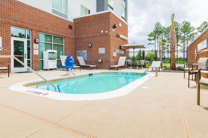 Pool 4 of 38