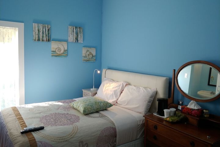 Room 11 of 35