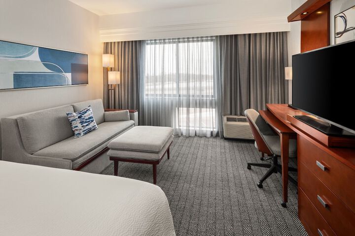 Room 32 of 106