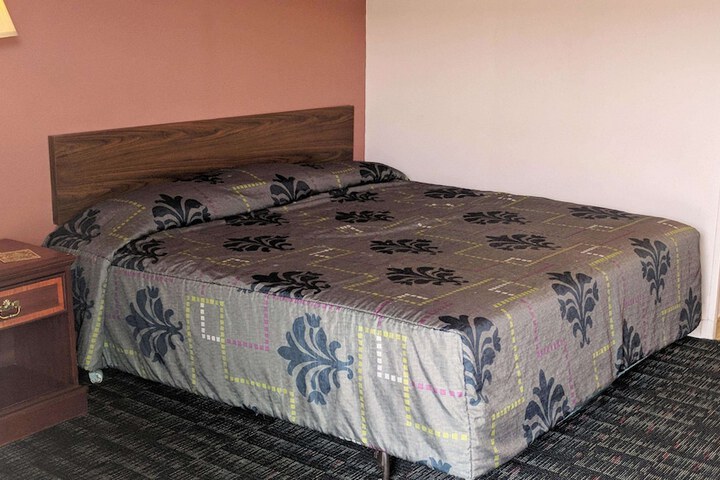 Room 18 of 19