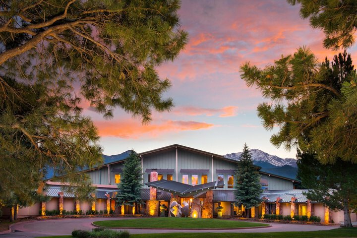 Garden of the Gods Resort and Club