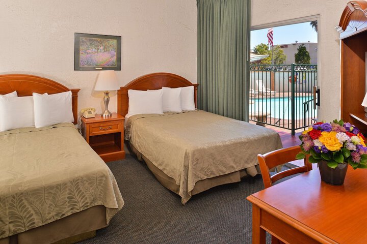 Room 14 of 24