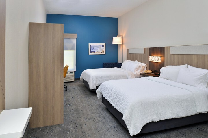 Room 49 of 63