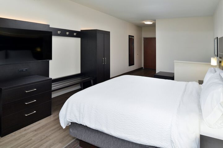 Holiday Inn Express & Suites Carthage by IHG