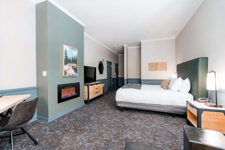 Room 16 of 49