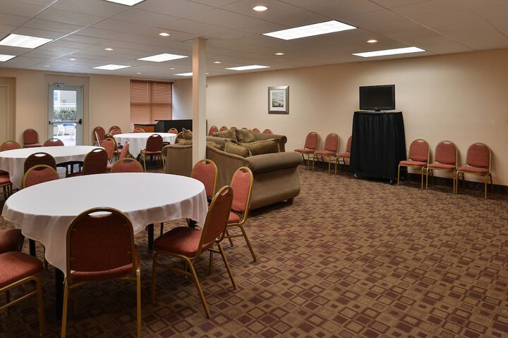 Holiday Inn Martinsburg by IHG