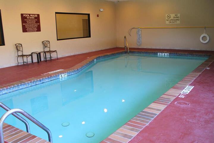 Franklin Lodging