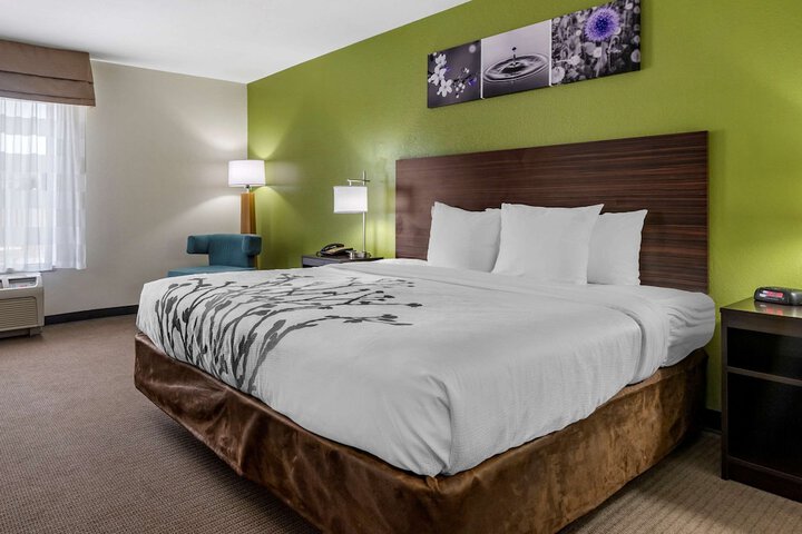 Room 16 of 29