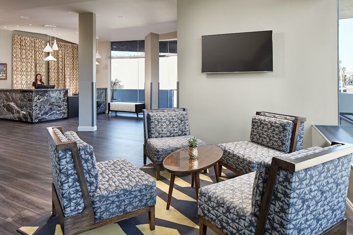 Hotel Interior 6 of 23