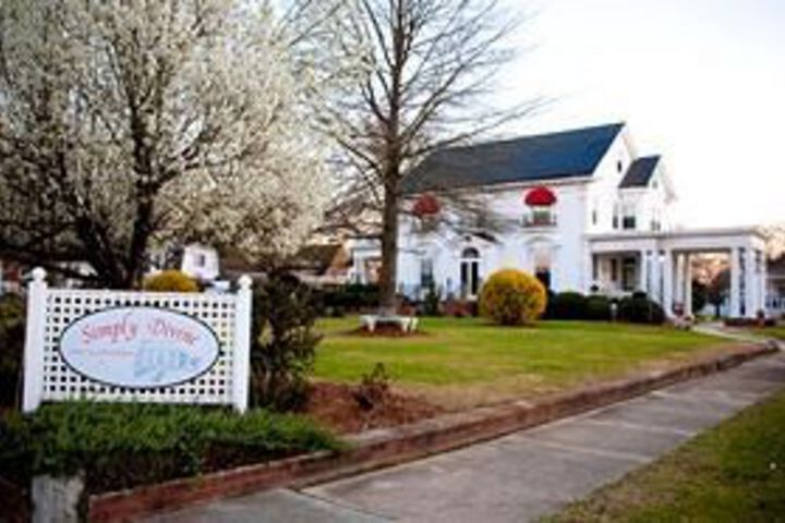 Simply Divine Bed and Breakfast