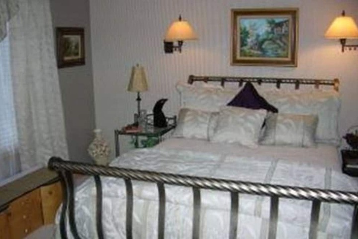 Room 20 of 29
