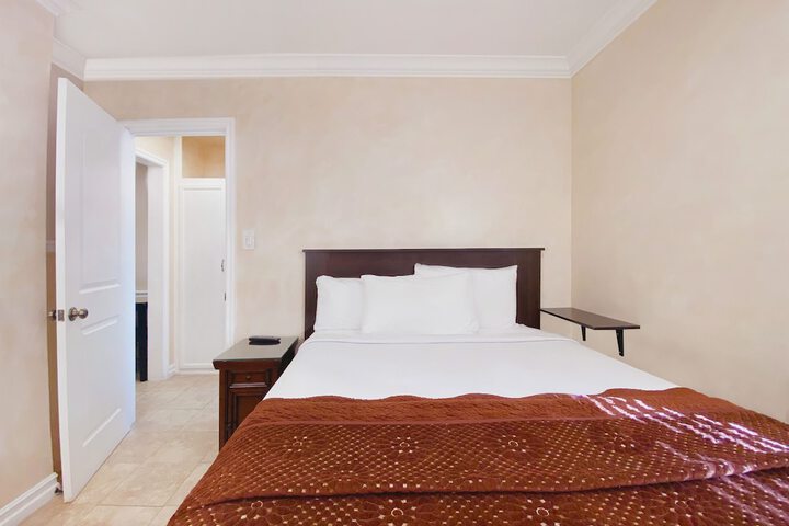 Nite Inn - Walking Distance to Universal Studios Hollywood