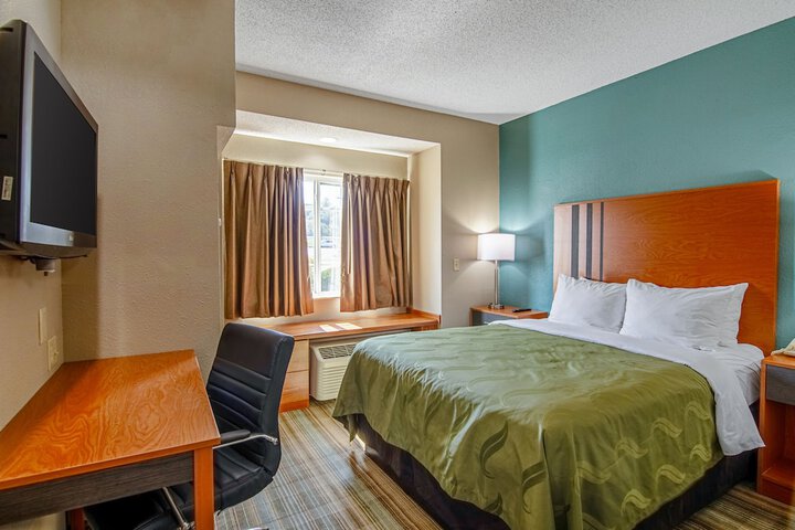 Room 28 of 41