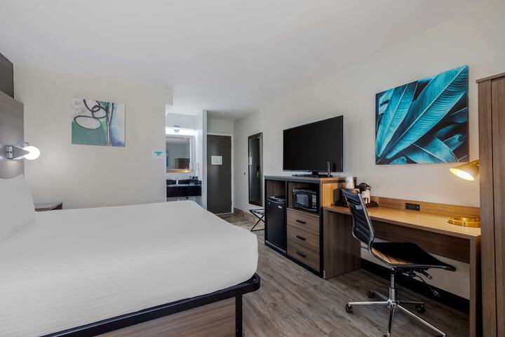 Room 12 of 41