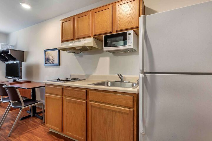Extended Stay America Select Suites Gainesville