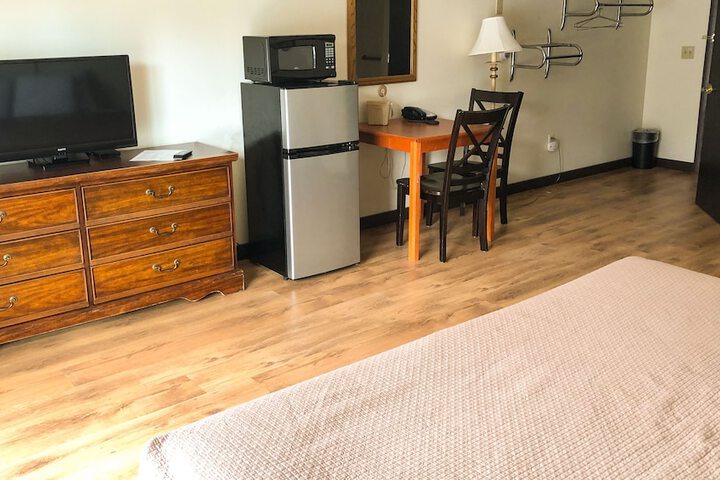 Room 34 of 79