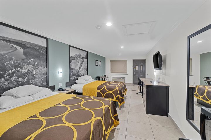 Room 28 of 54