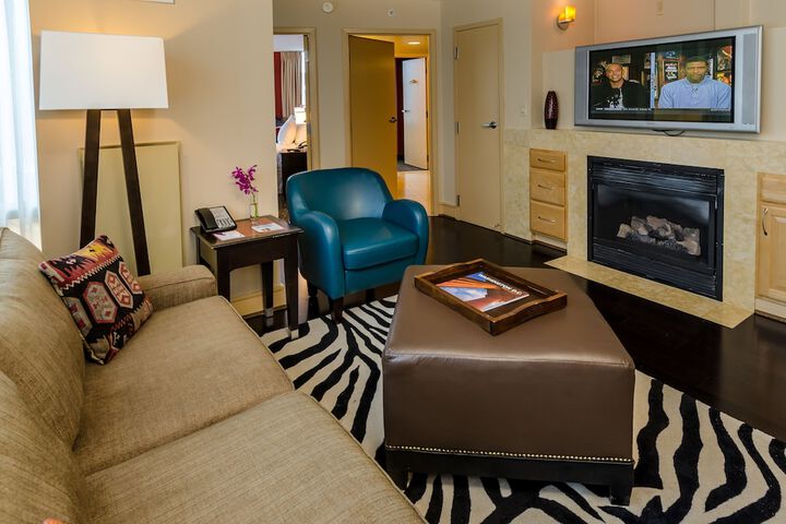 Room 46 of 64