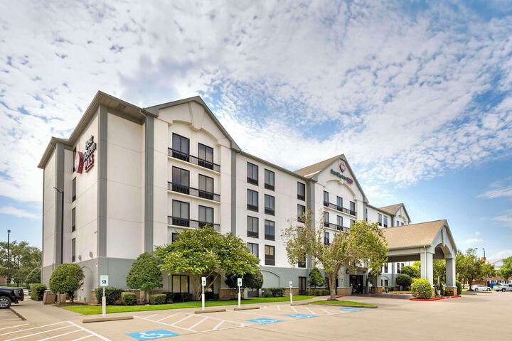 Best Western Plus Sugar Land / Stafford