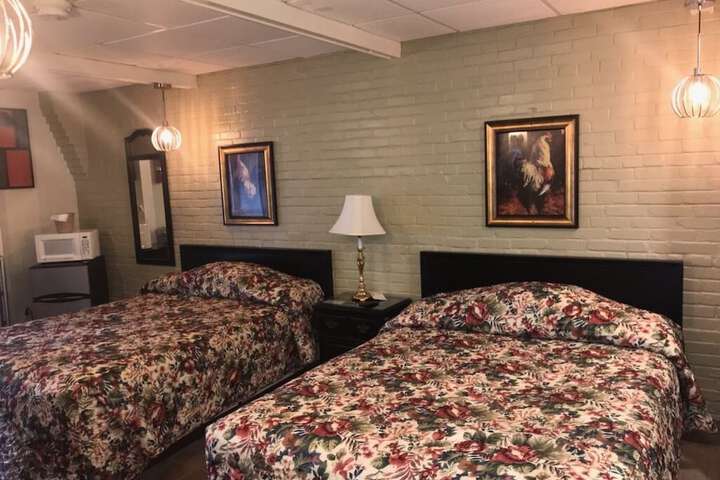 Room 37 of 76