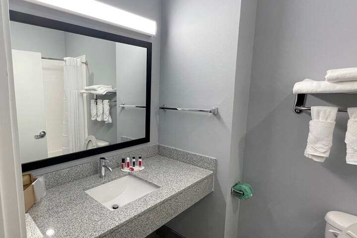 Room 40 of 59