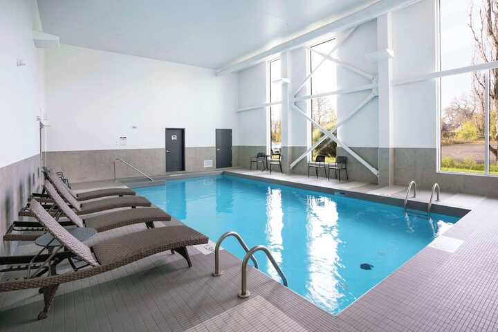 Pool 10 of 63