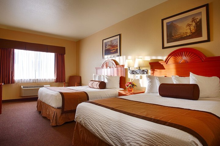 Room 12 of 18