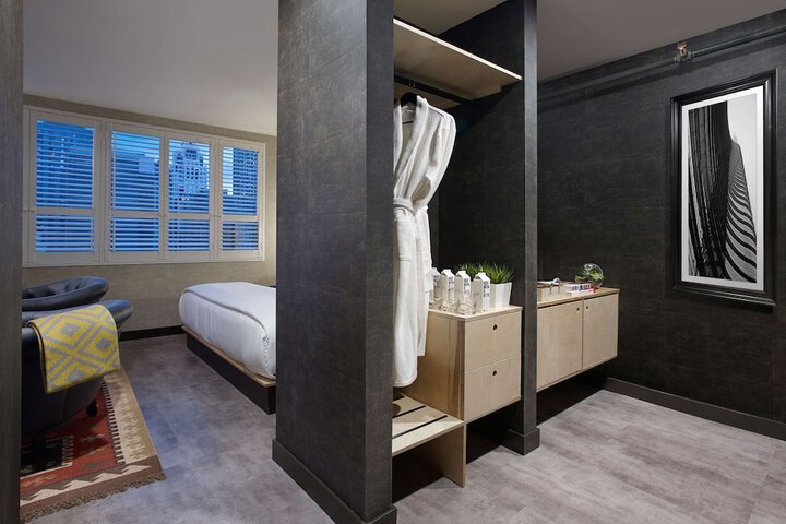 Room 18 of 55