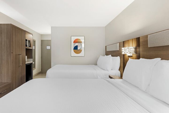 Holiday Inn Express Hyannis Cape Cod by IHG