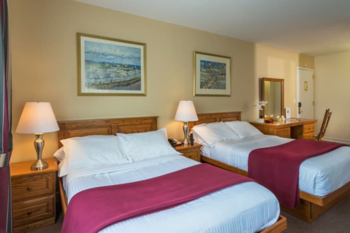 Room 8 of 14