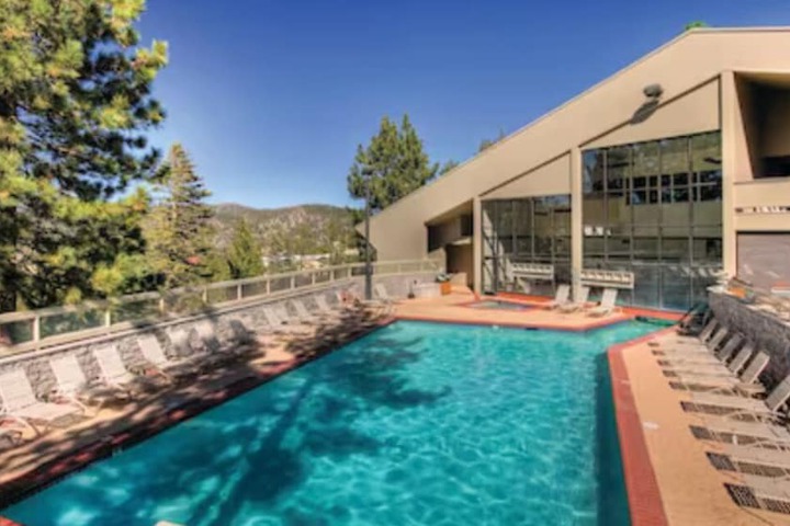Pool 4 of 13