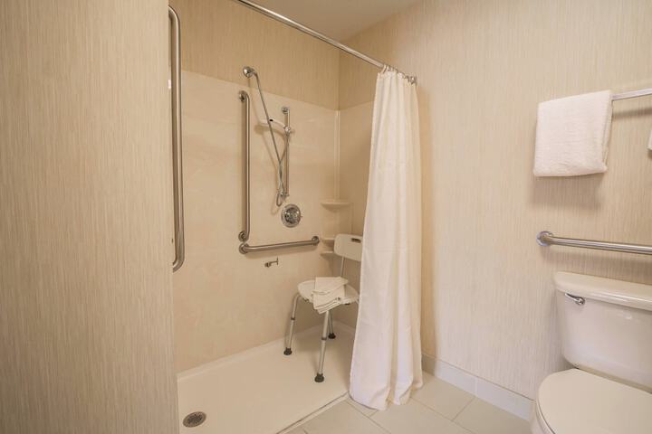 Room 14 of 22