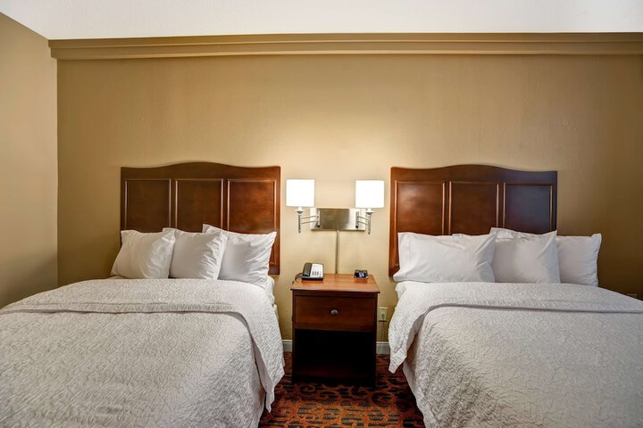 Room 28 of 49