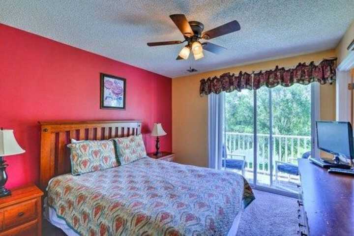 Room 13 of 27
