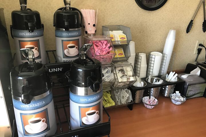 Breakfast/Coffee Service 72 of 96