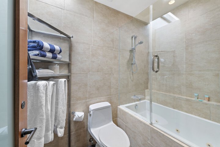 14 West Hotel