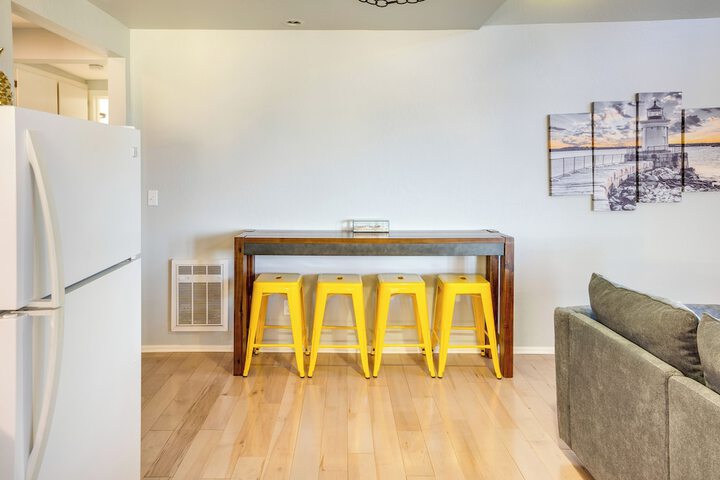 Bandon Beach House Rental: Walk to Downtown!