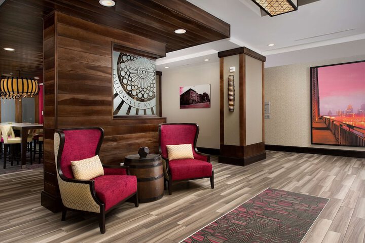 Hampton Inn Louisville East / Hurstbourne