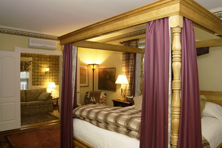 Room 22 of 59