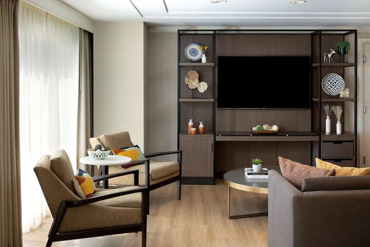 Room 34 of 59