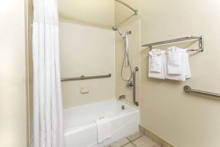 Room 13 of 23