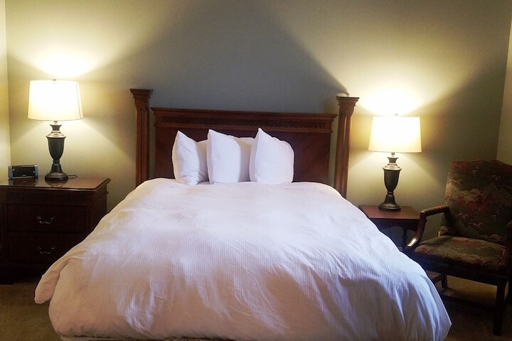 Room 8 of 60